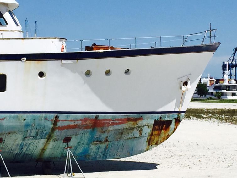 1964-86-feadship-classic-canoe-stern