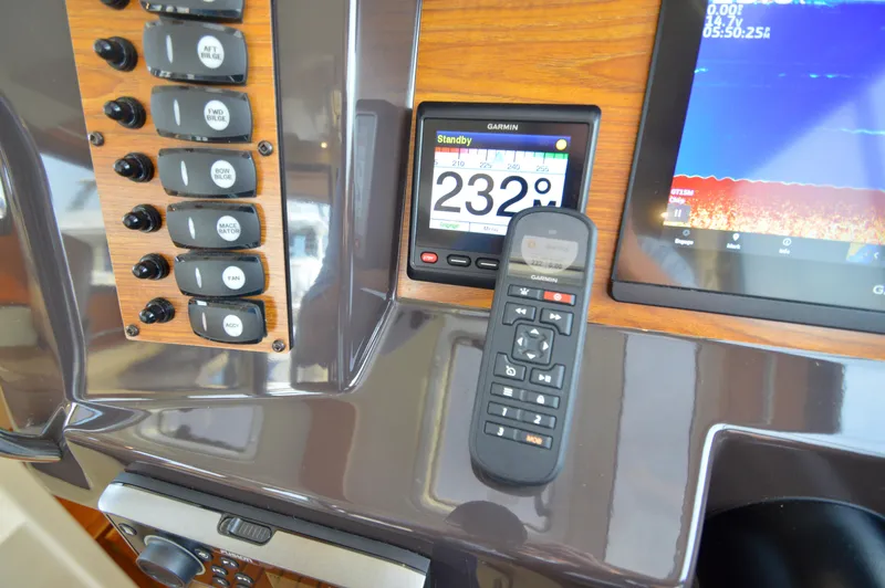 Chestnuts Yacht Photos Pics 2020 Ranger Tugs R-27 dashboard with Garmin navigation and control panel.