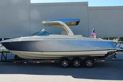 Chris-Craft Launch 31 GT