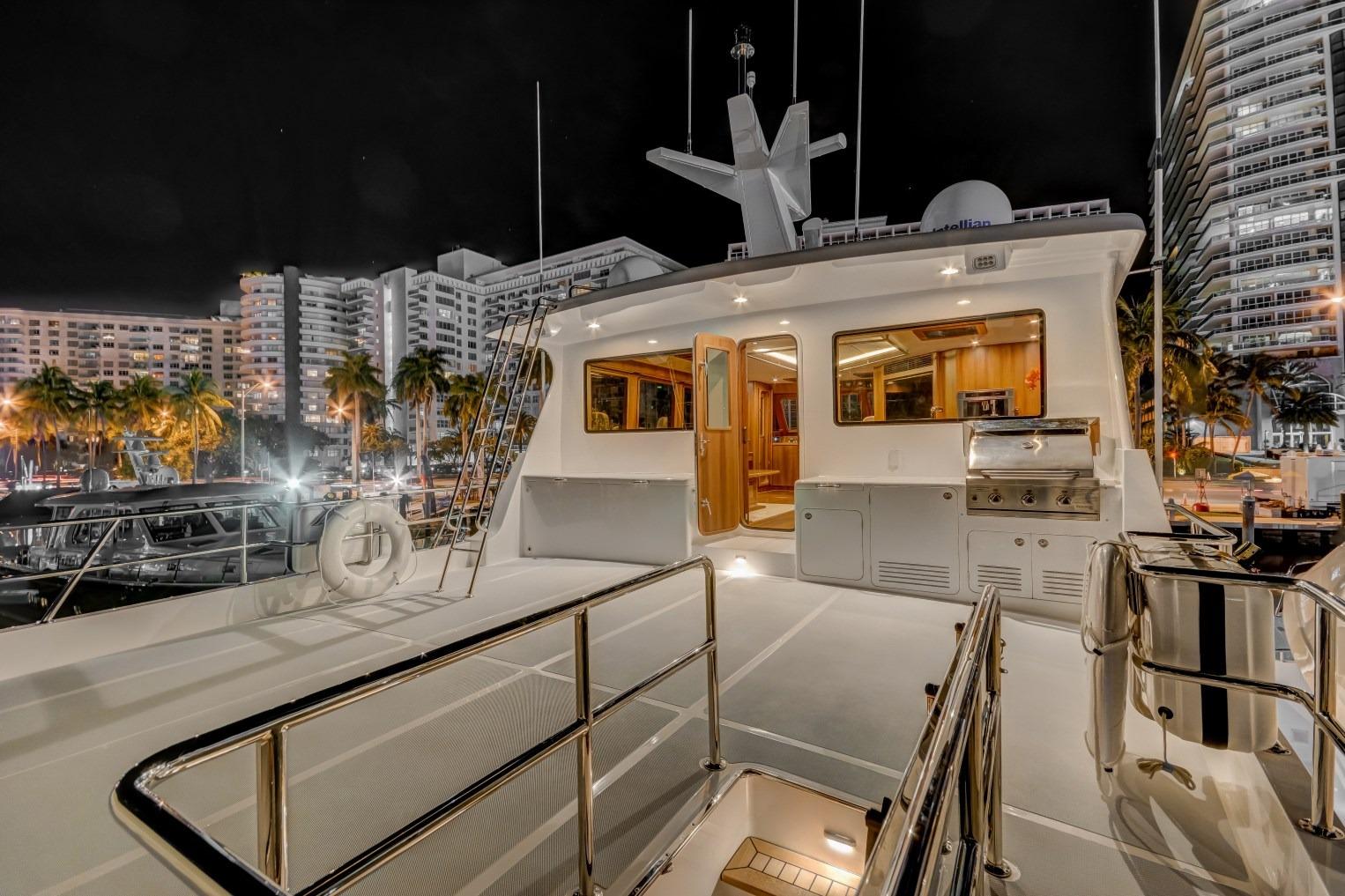 Yacht Photo 65
