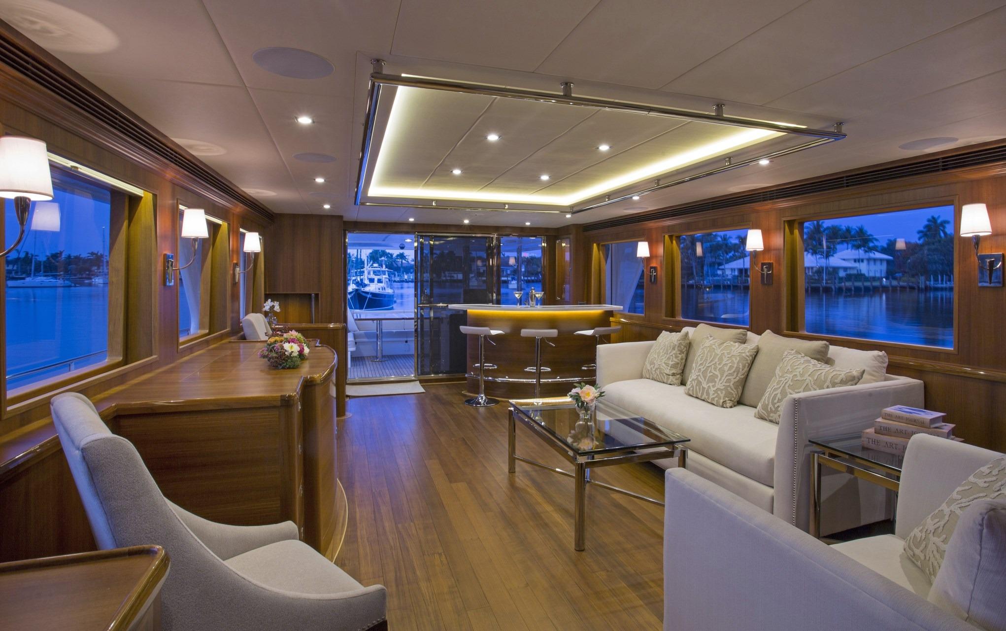Yacht Photo 39