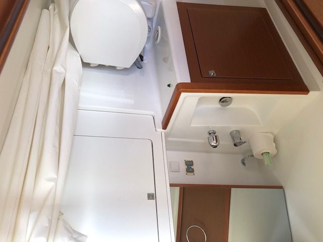 2016 Beneteau Oceanis 48