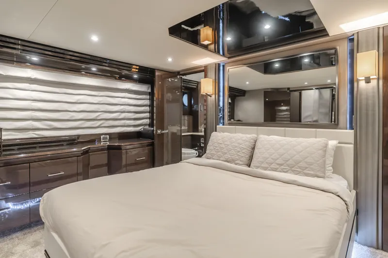 Fine Seas-onings Yacht Photos Pics Luxurious bedroom interior of 2018 Marquis 720 Fly yacht with modern design and elegant furnishings.