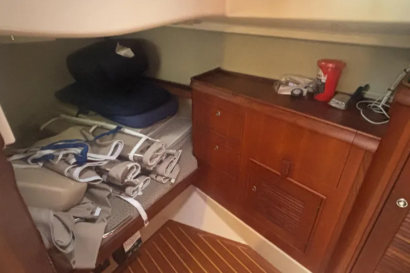 Blue Sky Yacht Photos Pics 