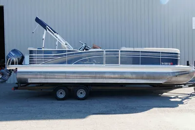 Bennington 2574RLIDG