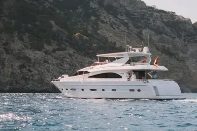 2000 Astondoa 82 GLX