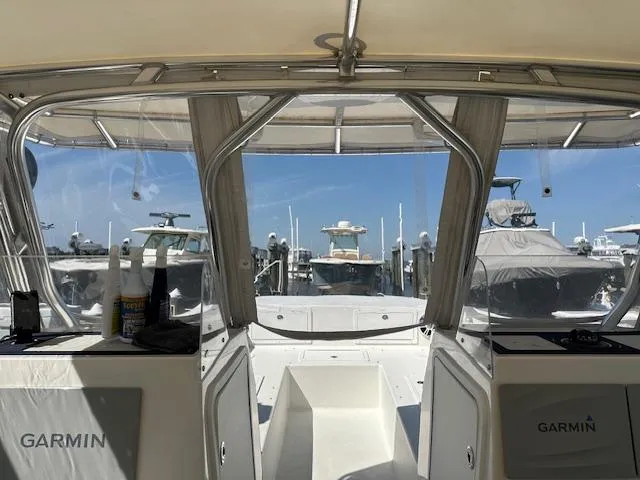  Yacht Photos Pics Interior view of 2021 AmeraCat 27 Gen II DC boat with Garmin equipment.