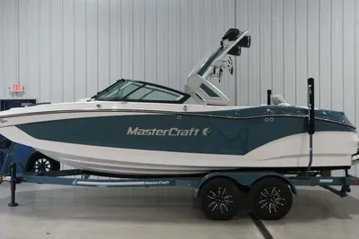 MasterCraft X22