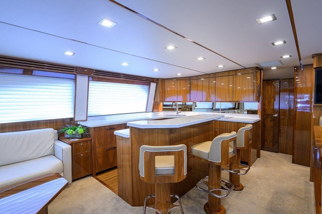 2020 Viking 72 