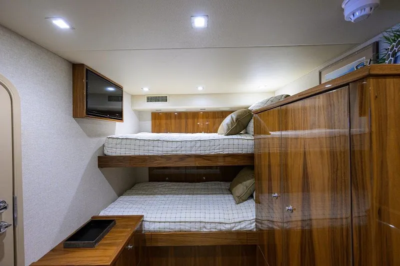 Knot Again Yacht Photos Pics Viking 72 Knot Again - Crew