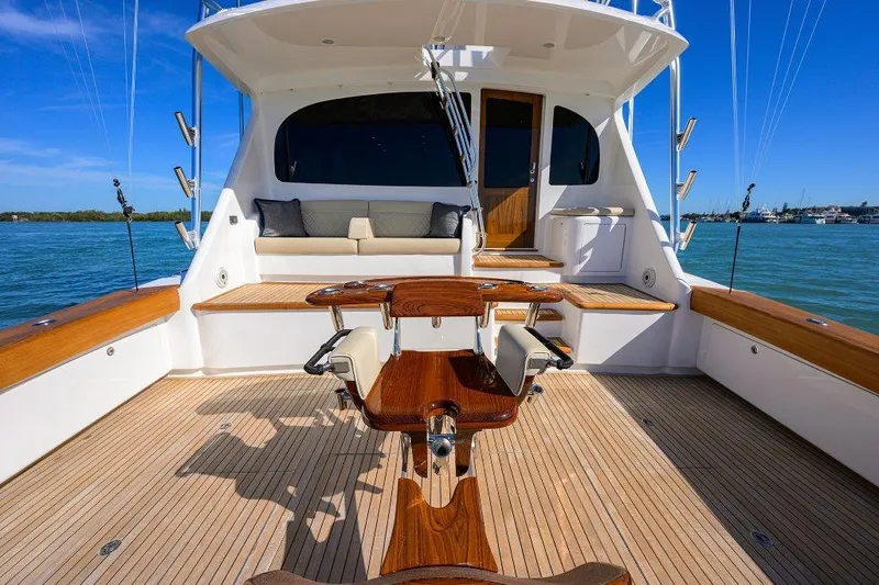 Knot Again Yacht Photos Pics Viking 72 Knot Again - Cockpit