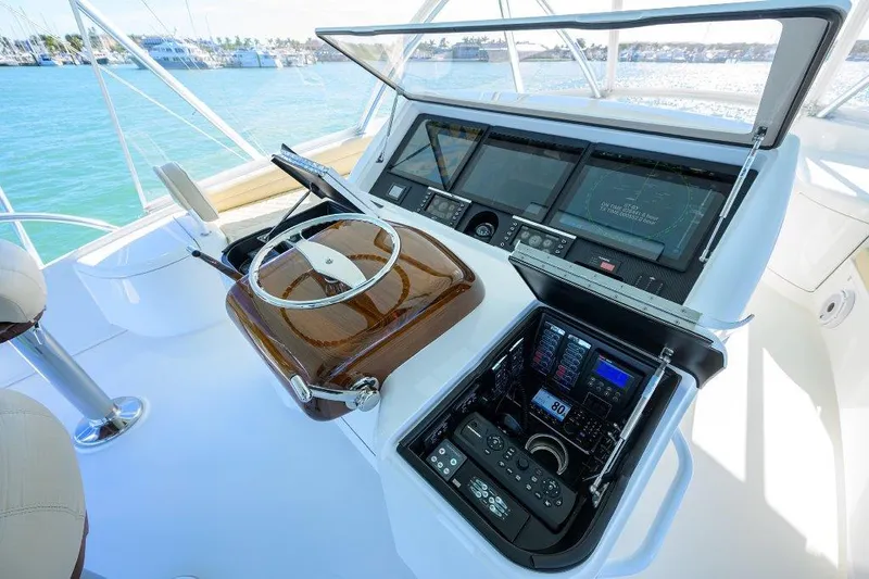 Knot Again Yacht Photos Pics Viking 72 Knot Again - Flybridge