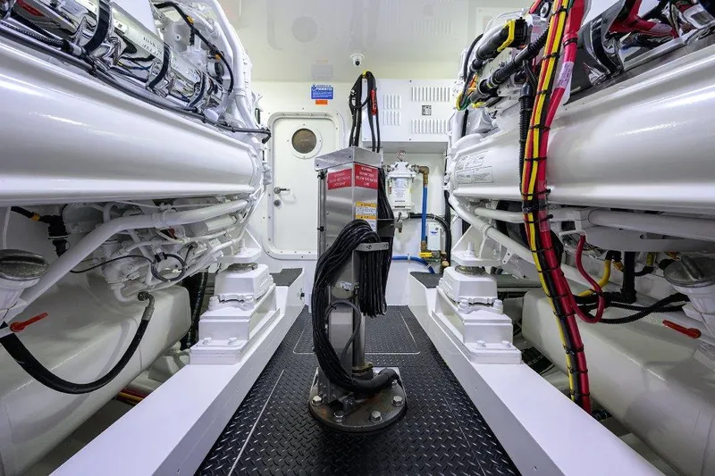 Knot Again Yacht Photos Pics Viking 72 Knot Again - Engine Room