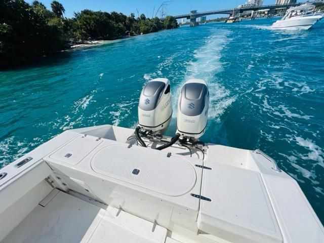 2008 Venture 34 Open