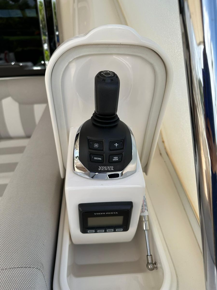 2018 Riviera 60 