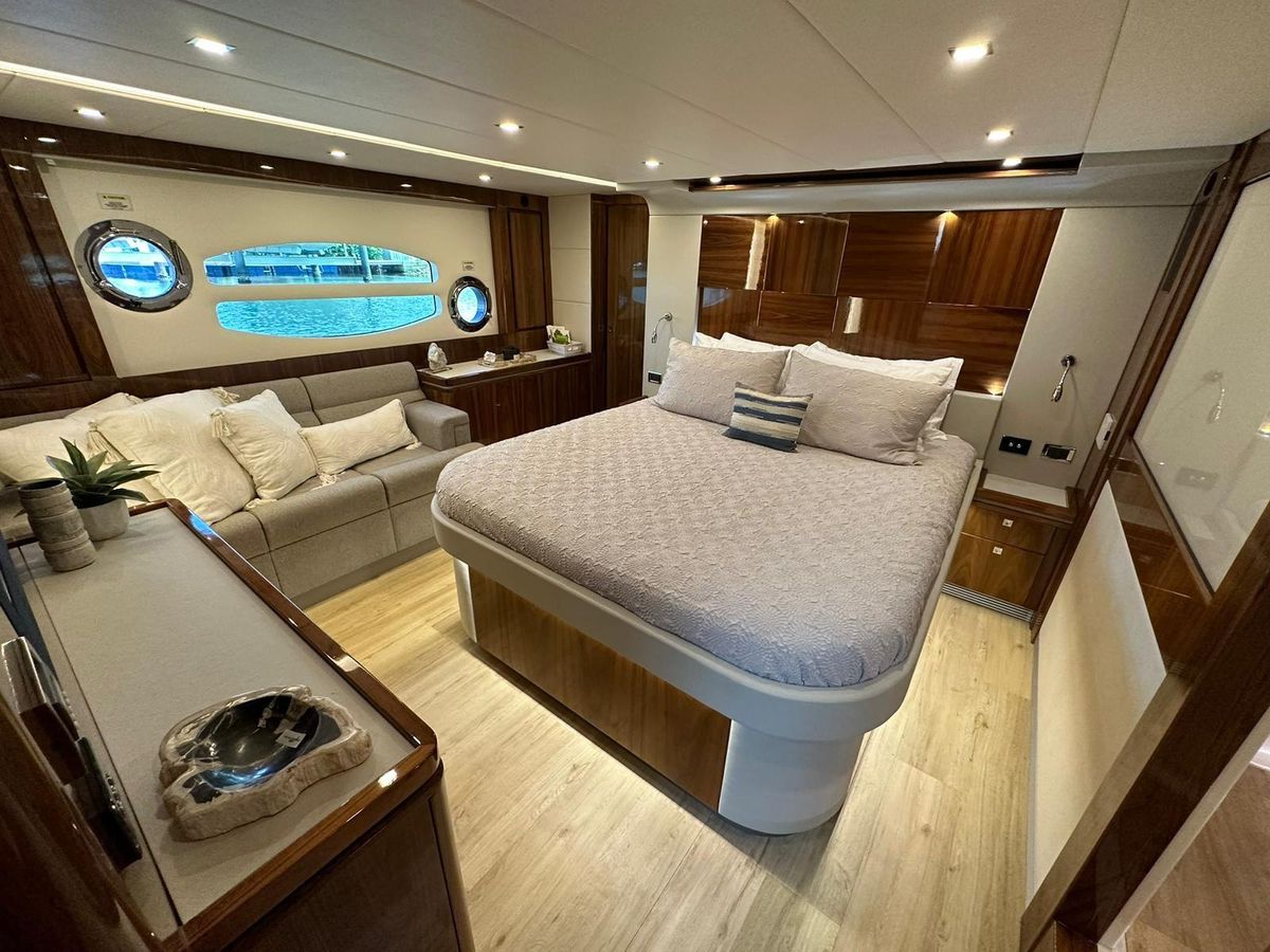 2018 Riviera 60 