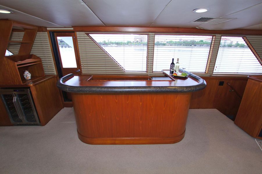 1986 Stephens Enclosed Pilothouse MY