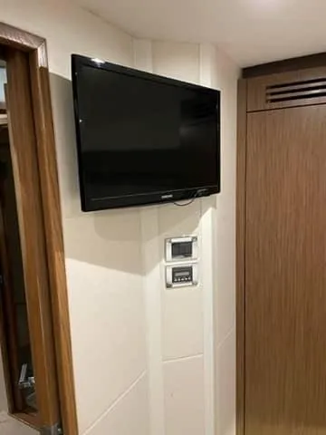 Merrily Ann Yacht Photos Pics 