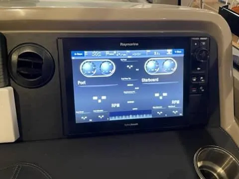 Merrily Ann Yacht Photos Pics Raymarine MFD