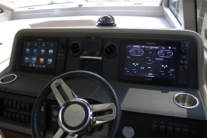 Merrily Ann Yacht Photos Pics 