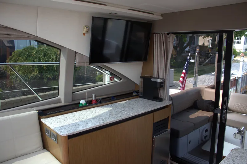 Merrily Ann Yacht Photos Pics Salon TV