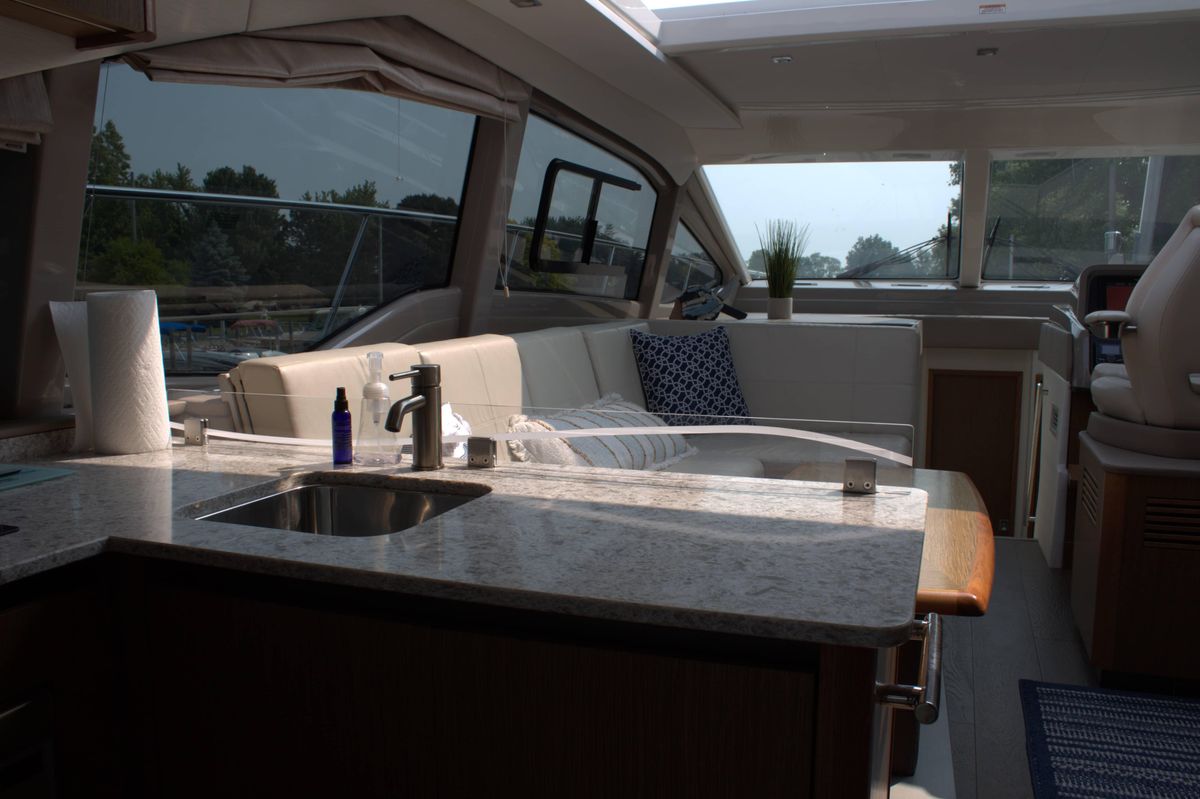 2017 Sea Ray 46 