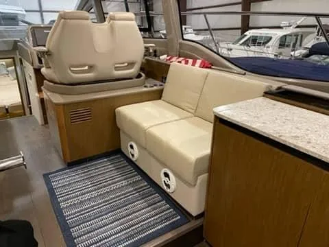 Merrily Ann Yacht Photos Pics Salon Jumpseat