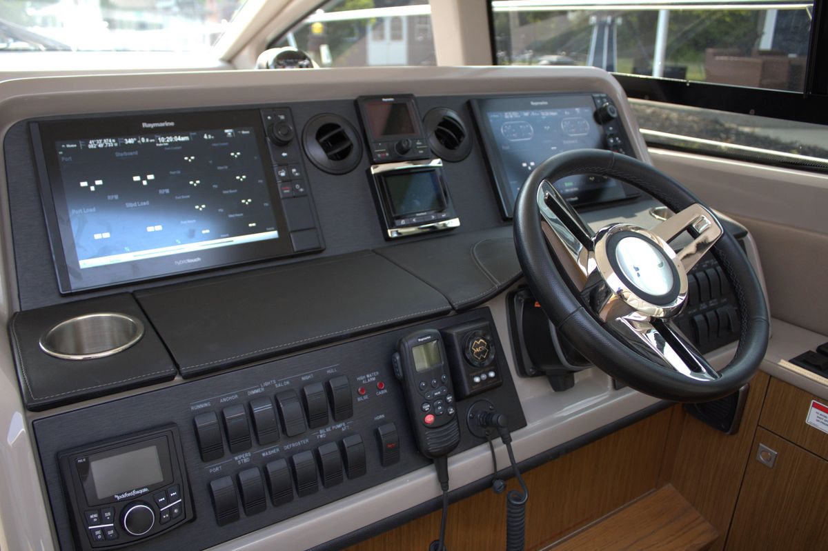 2017 Sea Ray 46 
