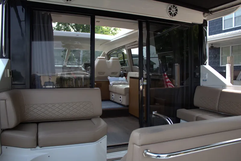 Merrily Ann Yacht Photos Pics 