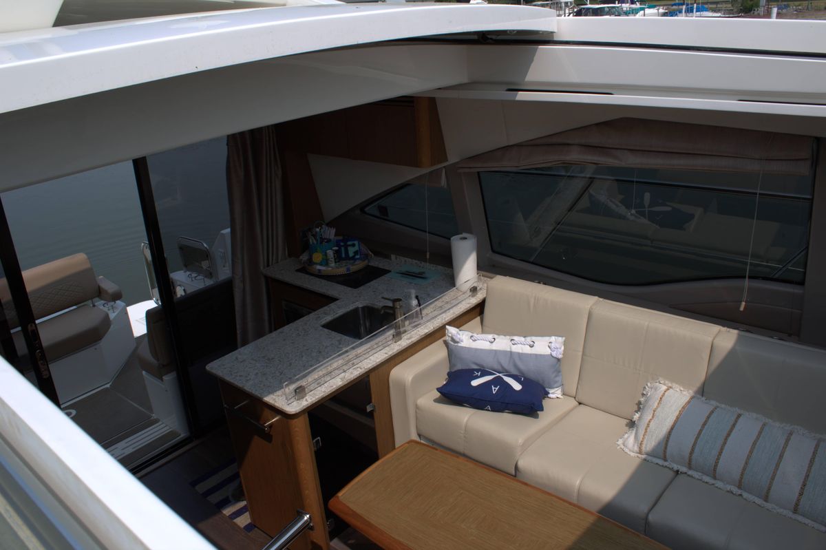 2017 Sea Ray 46 