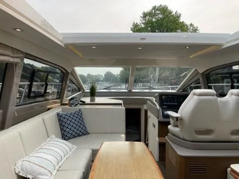 Merrily Ann Yacht Photos Pics Salon with Sun Roof Open