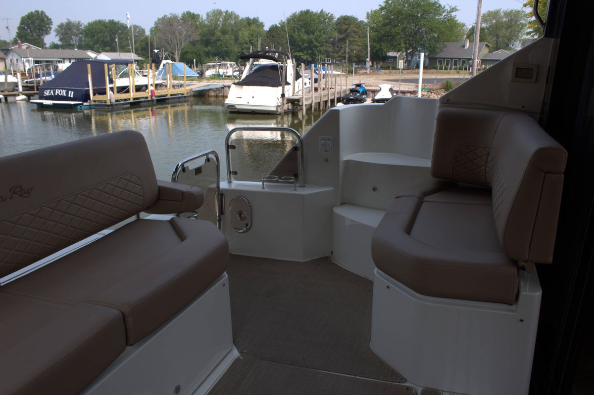 2017 Sea Ray 46 