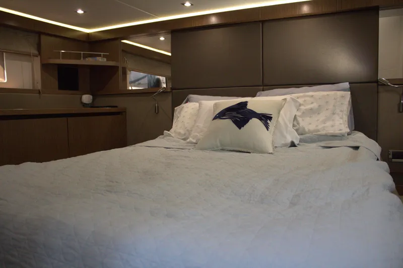 Merrily Ann Yacht Photos Pics Master Stateroom