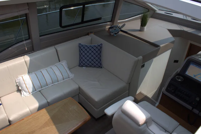 Merrily Ann Yacht Photos Pics 