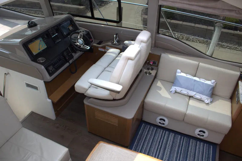 Merrily Ann Yacht Photos Pics Helm