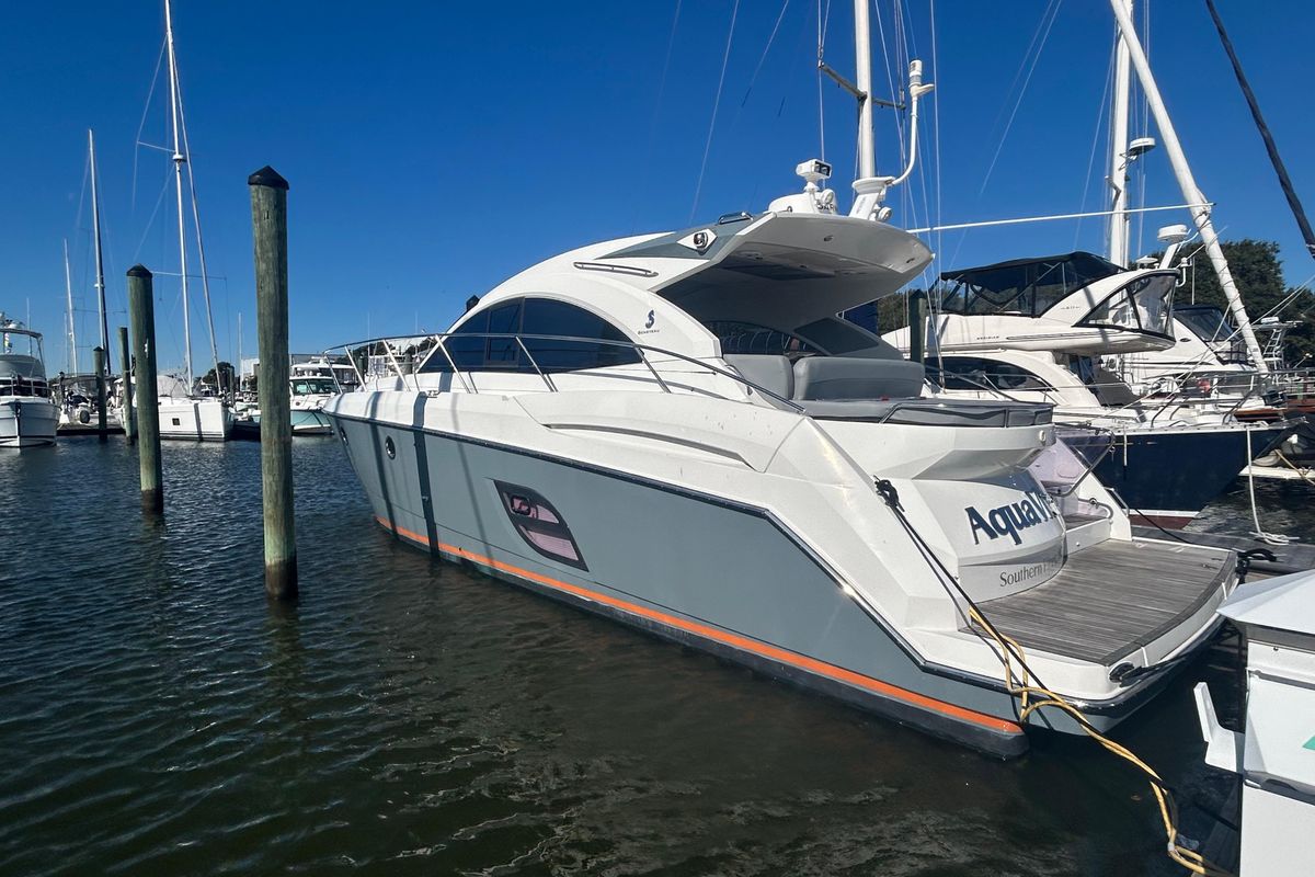 2012 Beneteau 44 