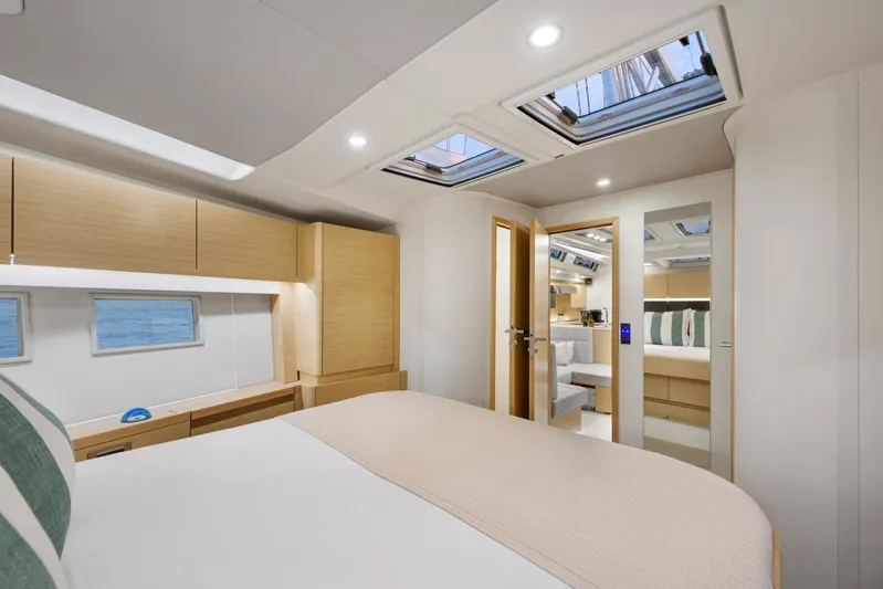 Hanse 588 Yacht Photos Pics 