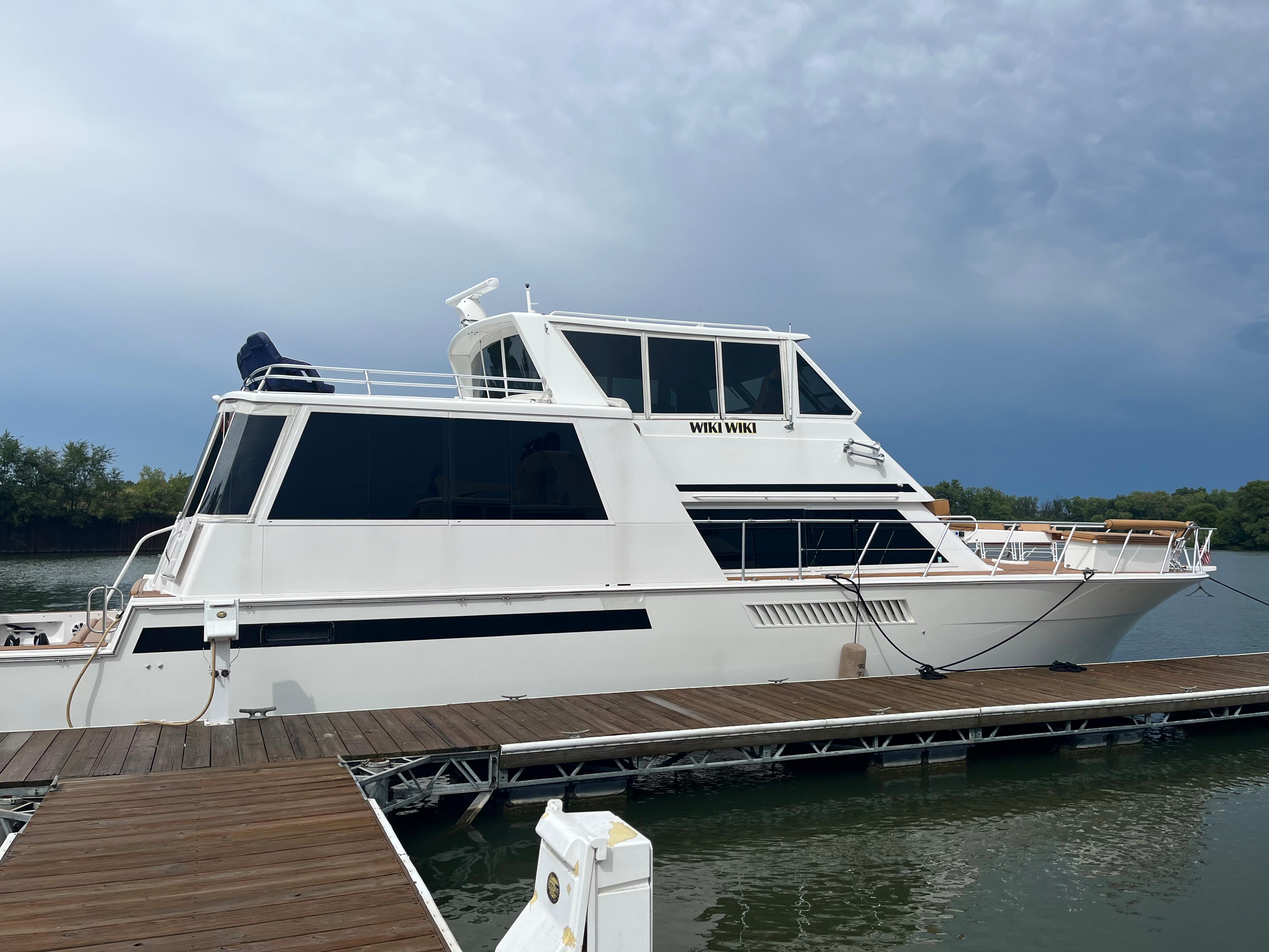 1997 Viking 60 Cockpit Motor Yacht