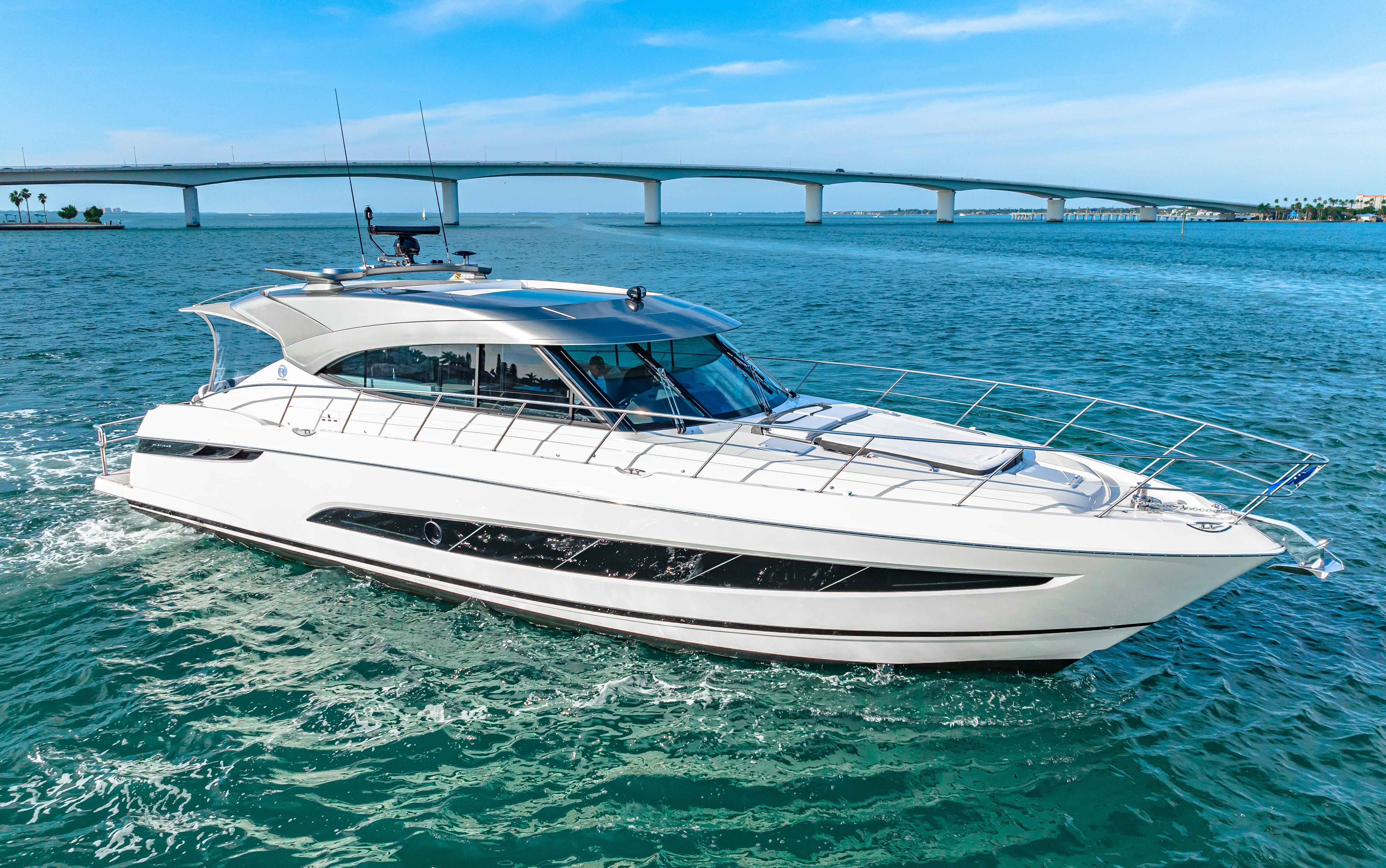 2026 Riviera 5400 Sport Yacht Platinum Edition