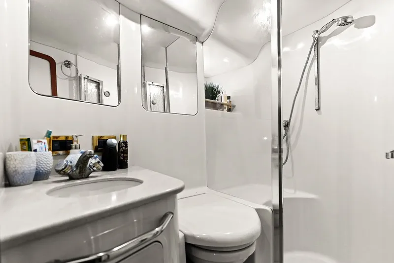 Ichiban Yacht Photos Pics 