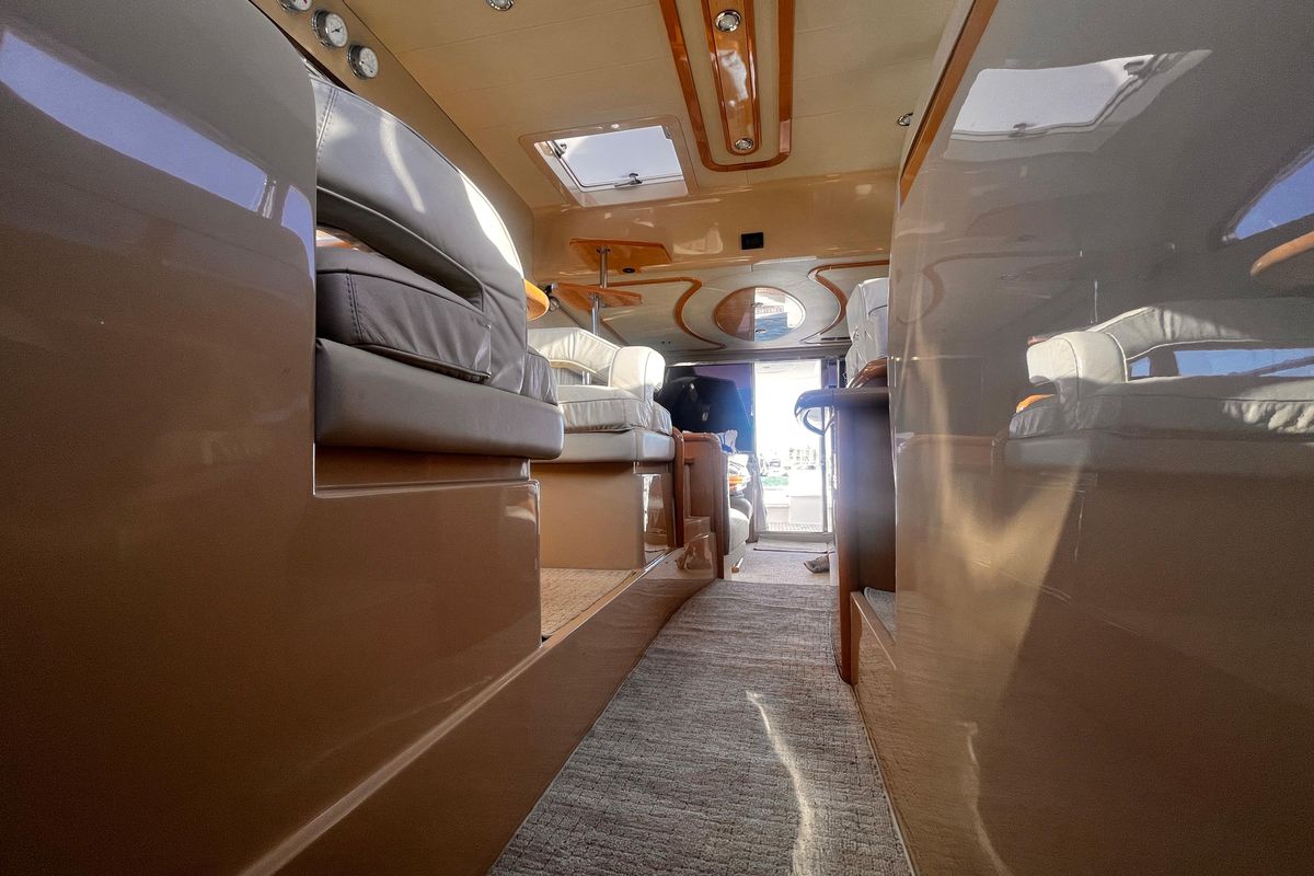 2004 Ferretti Yachts 53 