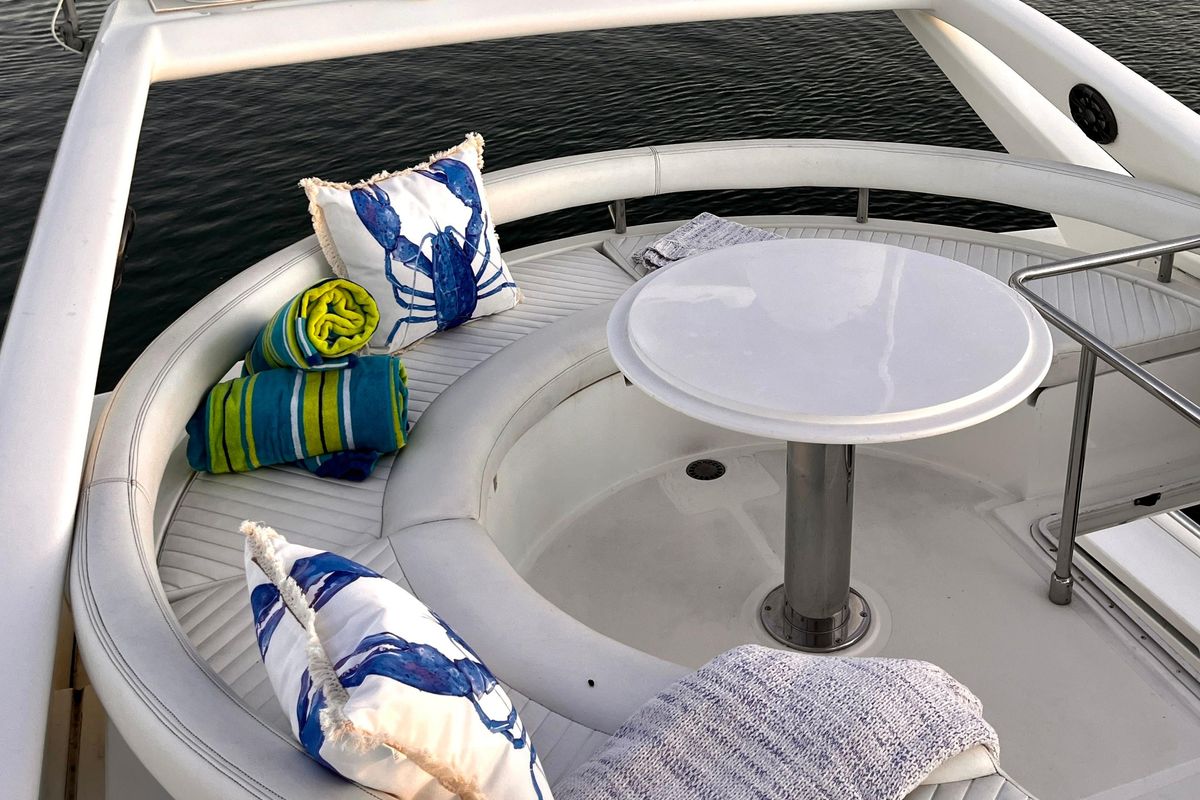 2004 Ferretti Yachts 53 