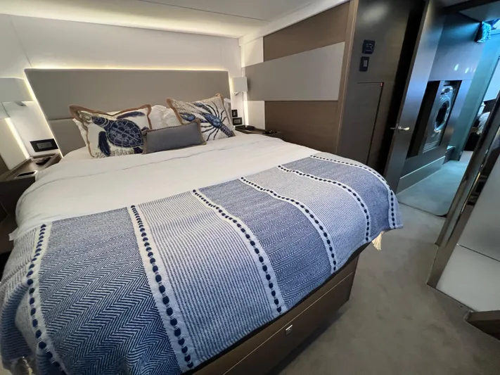 Joy Yacht Photos Pics 