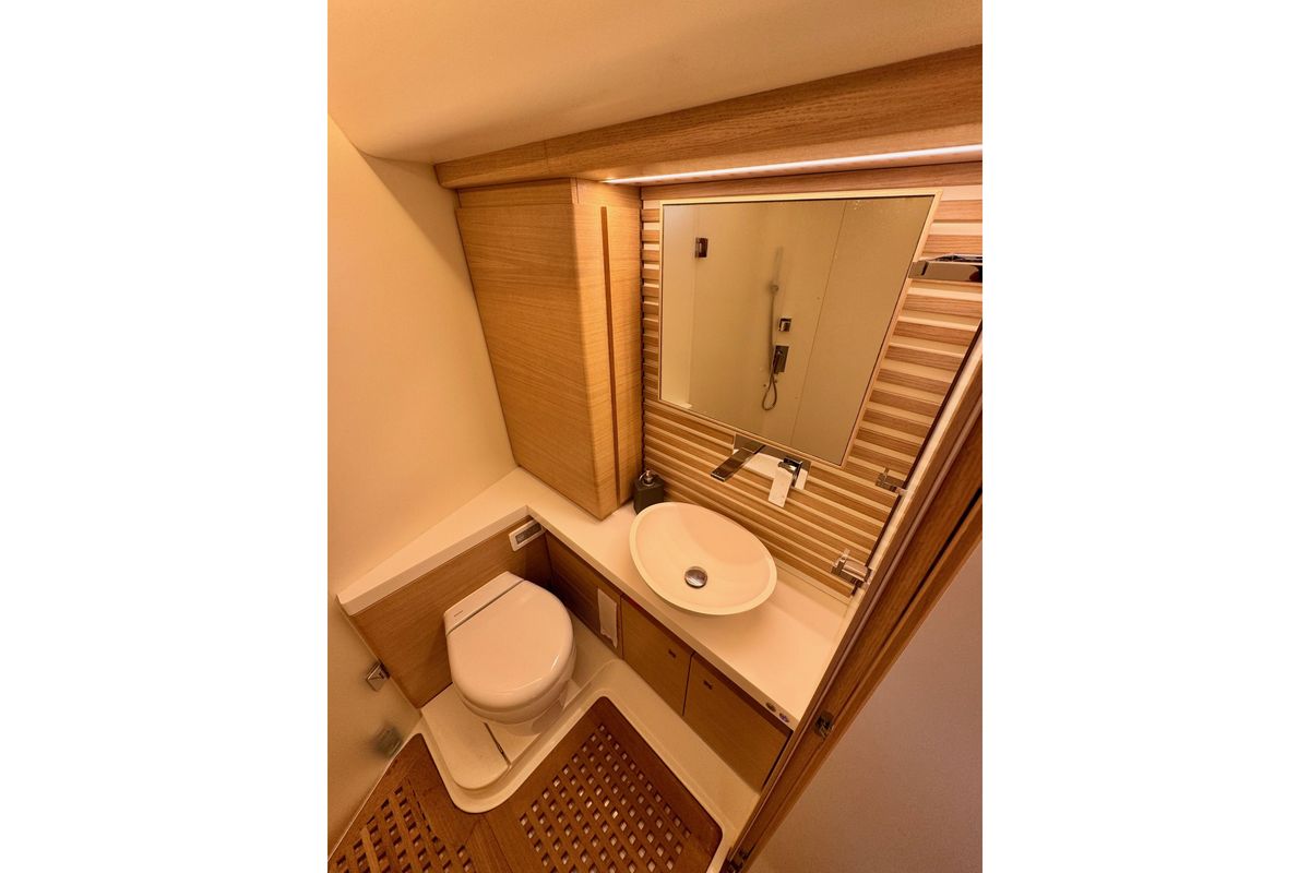 2021 Italia Yachts 55 