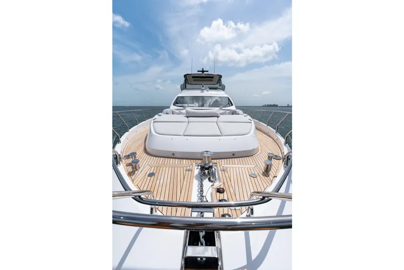 Euphoria Yacht Photos Pics Luxurious 2022 Azimut 78 yacht with spacious deck and elegant design on open water.