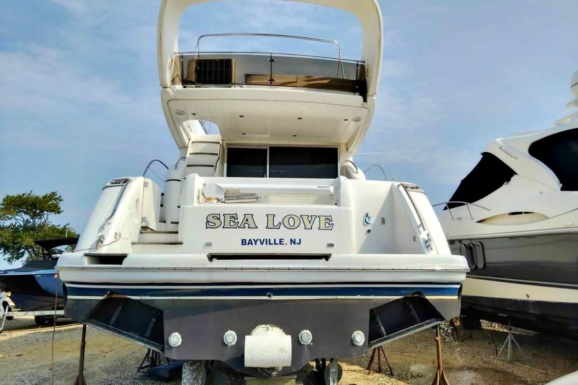 2004 Viking Princess 61 