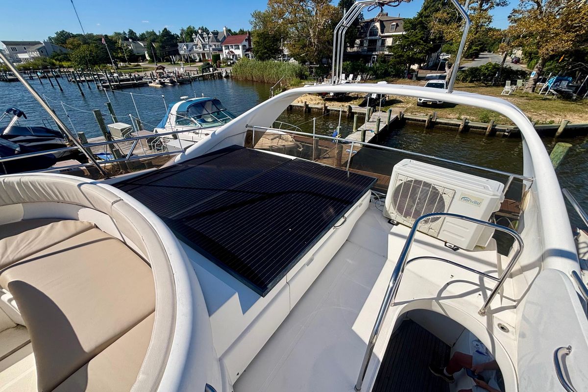 2004 Viking Princess 61 