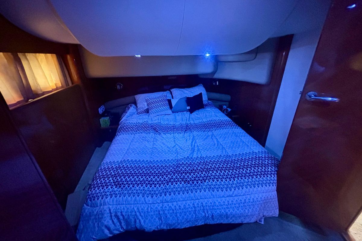 2004 Viking Princess 61 