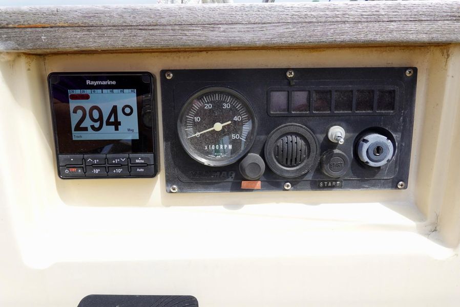 1989 Island Packet 35 Cutter