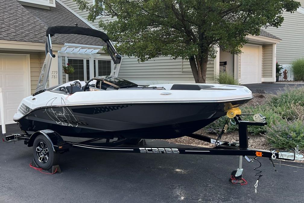 Scarab 165 H.O. Platinum